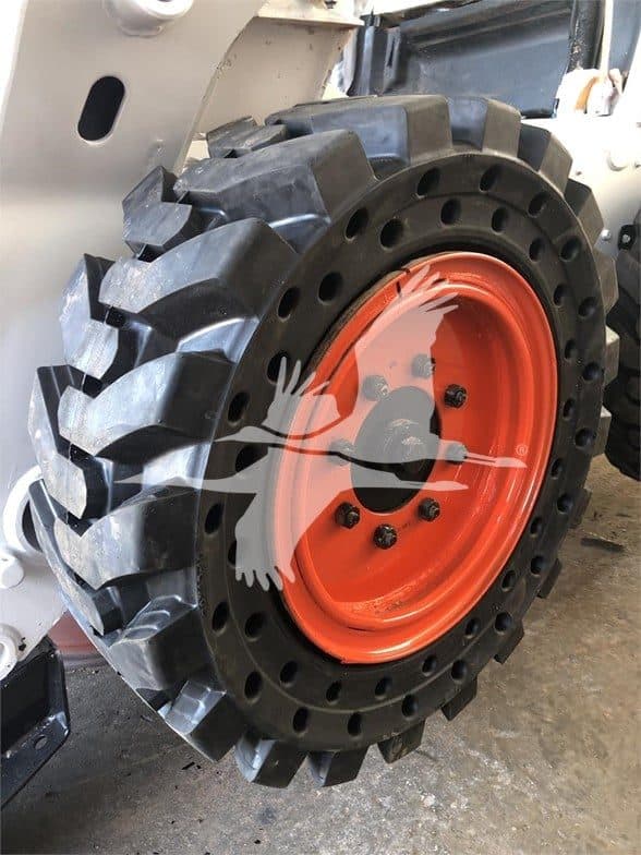 2025 Tires BOBCAT 30 X 10-16 CA01312020CL