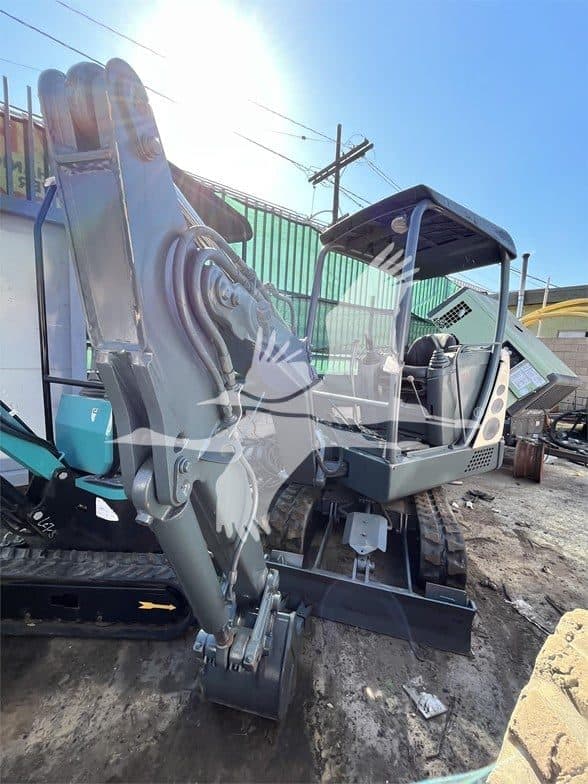 2017 Deere 245G LC Excavator